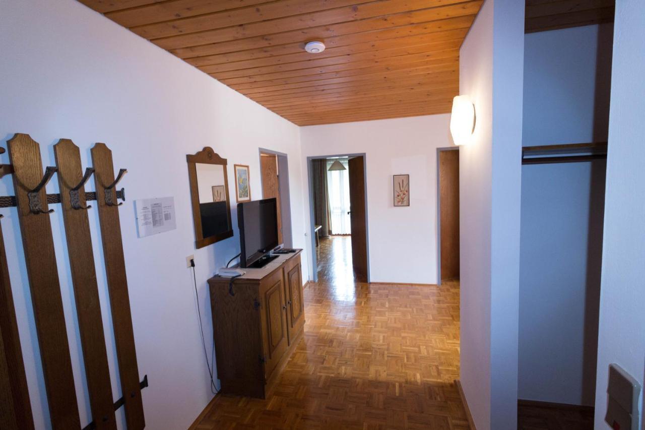 Ferienhof Alte Post, Apartments Вайсбриах Екстериор снимка