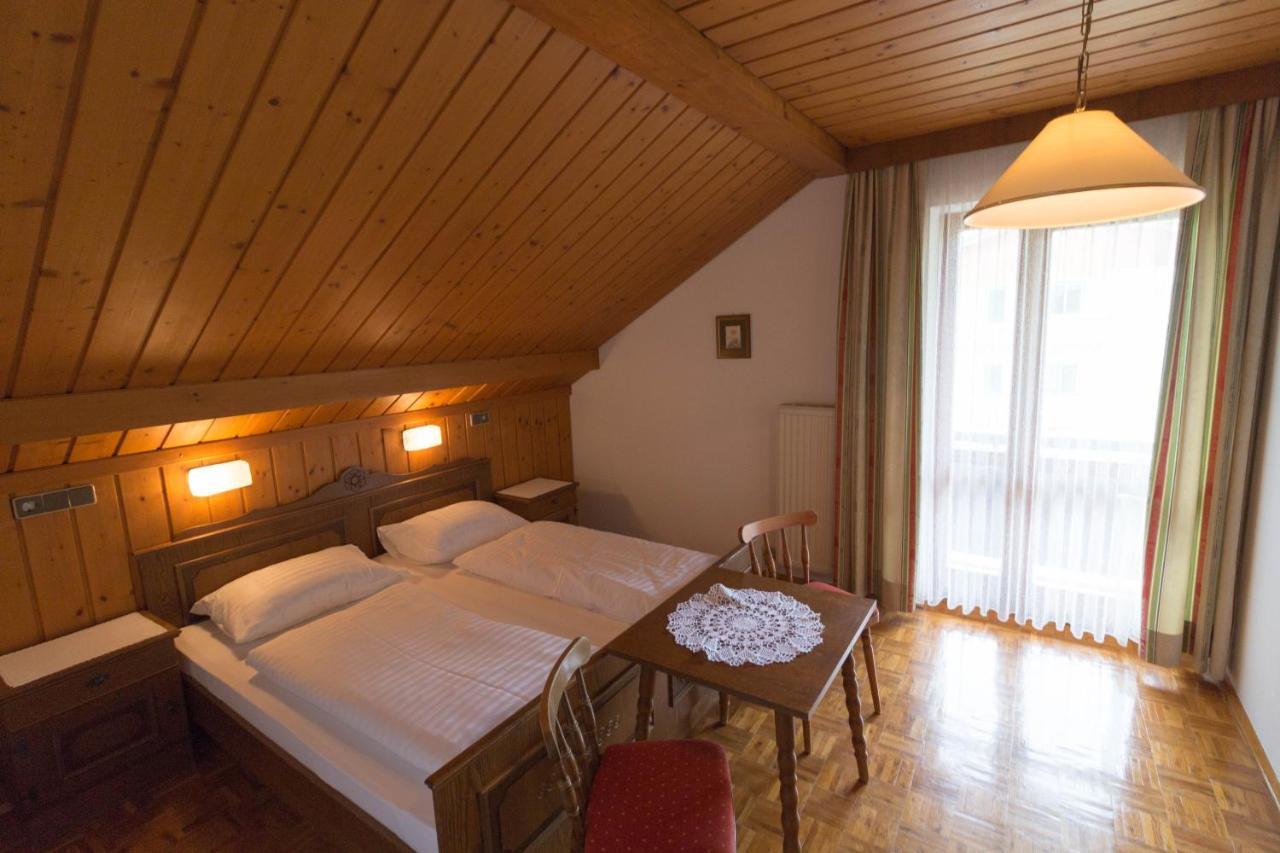 Ferienhof Alte Post, Apartments Вайсбриах Екстериор снимка