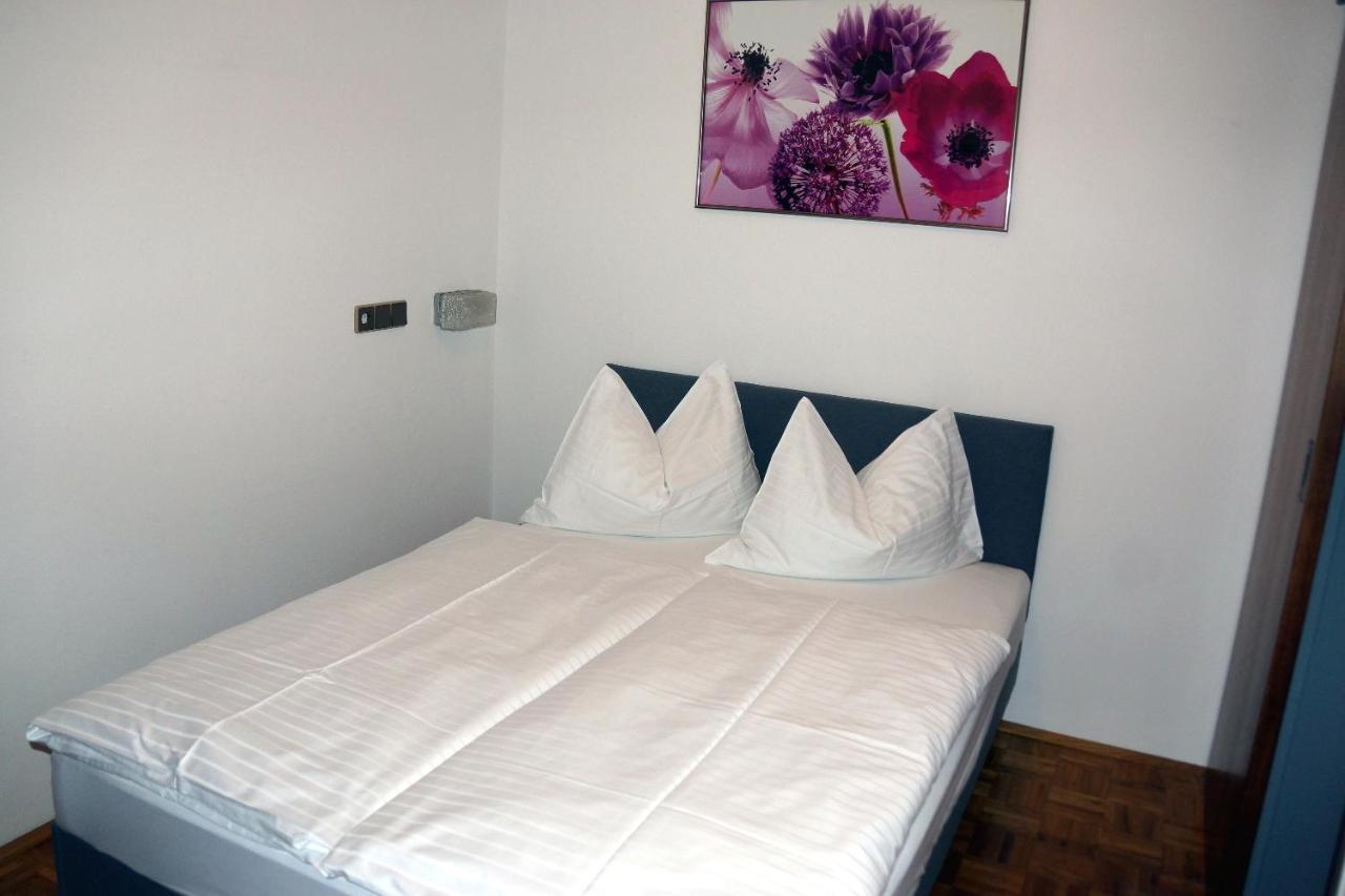 Ferienhof Alte Post, Apartments Вайсбриах Екстериор снимка