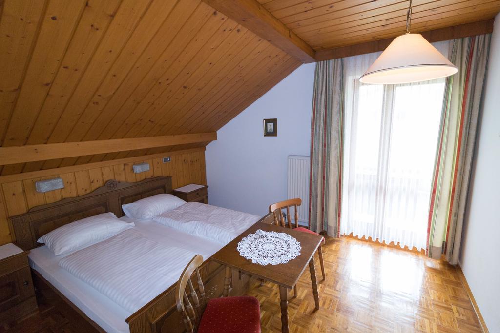 Ferienhof Alte Post, Apartments Вайсбриах Екстериор снимка